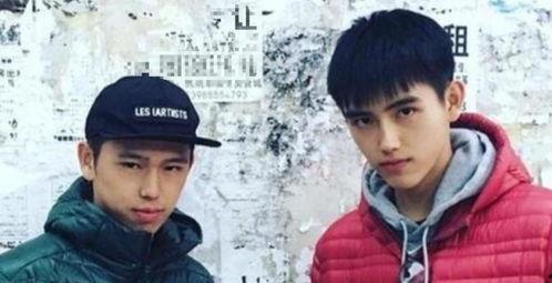 爆黑料和曝黑料的用法